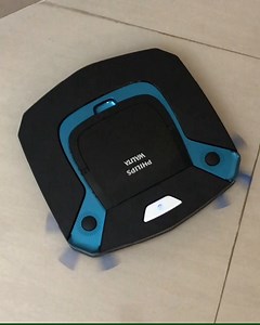 Precisando de uma ajuda para manter a casa limpa? O robô aspirador Smart Pro Easy é perfeito pra você! Smart Pro Easy aspira o pó do dia a dia e até passa pano, contornando obstáculos e alcançando até os cantos mais difíceis. Ele limpa até debaixo de cama, mesas, sofás e racks mais estreitos, e retém mais de 90% das impurezas para deixar o ar mais puro dentro de casa! Faça sua compra sem sair de casa com FRETE GRÁTIS, em até 10x sem juros no cartão: https://pol.sh/39iQMq4 | Polishop