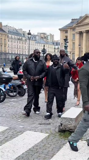 Rick Ross et sa fortune incroyable en voitures