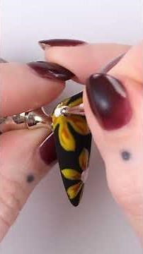 Super Spooky Summer Flower | Nail Art How To! 🌼💀