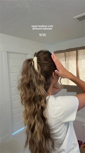 The best claw clip hairstyle for these curls 🤍🤍 #hairstyles #clawclip #hairtutorial #heatlesscurls #clawcliphairstyles