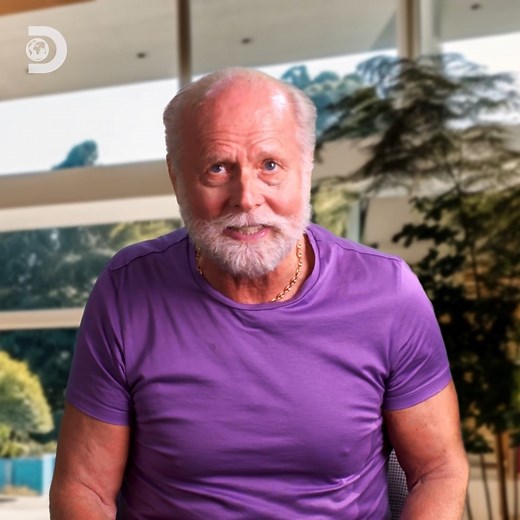 58K views · 797 reactions | Meet the top card mechanic in the world who happens to be totally BLIND!#HustlersGamblersCrooks | Discovery Channel UK | Facebook