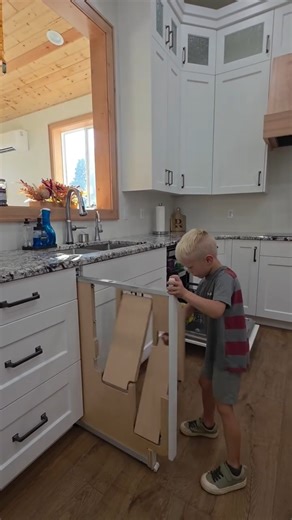 Folding Step Stool Design idea, amazing woodwork #shorts #woodworking #furniture #design