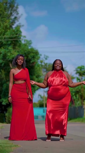 Dance Challenge with Rockstar Lucee & Momahailey