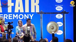 【 🗓️ 3月23日 | 2024 第54届 #MATTA最大旅游展 开幕礼圆满成功 💓✨】 . 感谢以下各位赞助商和合作伙伴的慷慨支持，使MATTA FAIR 2024 的旅游展得以成功圆满·： . 🔥马来西亚旅游、艺术与文化部（赞助单位） 🔥RHB银行（独家铂金赞助商） 🔥马来西亚航空集团（官方航空合作伙伴与首席赞助商） 🔥玻璃市（马来西亚最受欢迎的目的地） 🔥Amadeus（官方旅游科技合作伙伴） 🔥AmLeisure Media（媒体合作伙伴） . 深刻感谢 #Duli Yang Teramat Mulia Tuanku Syed Faizuddin Putra Ibni Tuanku Syed Sirajuddin Jamalullail亲临，为此MattaFair2024深感荣幸。在此衷心感谢殿下的珍贵时间与慷慨支持。 . 👉🏻欲知更多好吃好玩攻略 🤩 可以浏览我们的官网 🌐https://gotraz.com.my/ 👈🏻GoTraz #GoTraz #MATTA #AmLeisure #MATTAfair #travel #KL #Malay