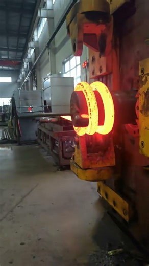 Super big sizes springs making process #machine #process #springs #非标定制#弹簧#矿山机械 #支吊架弹簧 #爬梯弹簧#火车弹簧