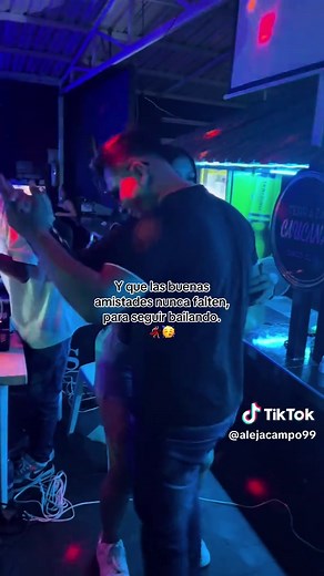 Con uno de los mejores Dj’s del Cauca @Dj Lasso Colombia [FJDS] en la @Terraza_Caucana gracias al @El Chocorramito😎 por la invitación. 💃🏻🥳🍻 Siempre las mejores rumbas. #parati #seguidores❤ #cauca #popayan #cali #bailarina #cumbia #laterrazacaucana