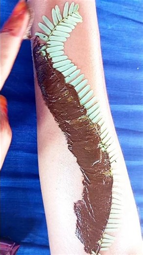 easy henna tattoo with leaves|simple henna art#shorts#viral#yrending#art#mehndi #henna#leafmehndi