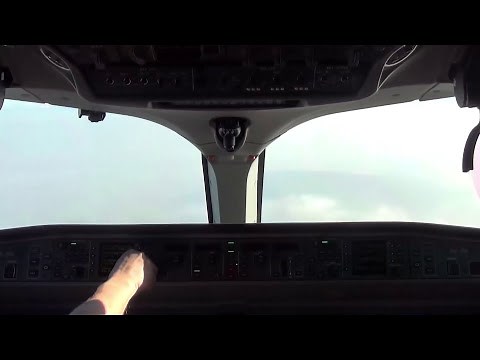 CSeries CS100 Cockpit Landing at Zürich