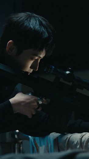 ENHYPEN on Instagram: "#ENHYPEN Official MV #엔하이픈 #DESIRE_UNLEASH #Outside"