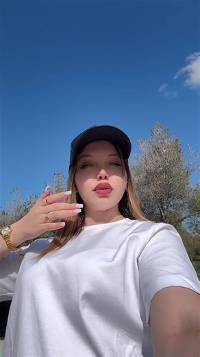 Vidéos de hazar_model_off34 (@hazar_model_off34) avec odlyrics song ñ - ✨𝕆𝕕𝕝𝕪𝕣𝕚𝕔✨