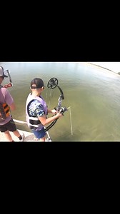 Git eem! Bowfishing with these Texas boys! #bowfishing #fishing #hunting #fish | Stromquist Outdoors