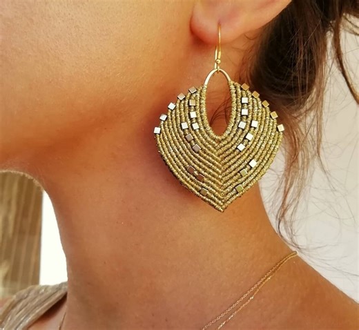 Handmade Black Macrame Earrings With Hematite Stones and Waxed Thread - Etsy