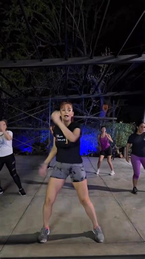 #kithziadancefitness #siguemeparamascontenido #zumba #quemacalorias #bailefitness | Kithzia Dance