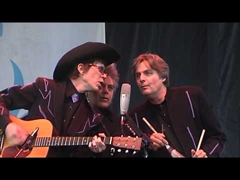 Marty Stuart covers Tom Petty "Running Down A Dream" Grey Fox 2009