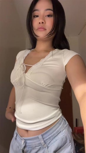 Stylish Long Sleeve Crop Top Outfit Ideas