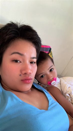 Maka produce kaha ug dle na mi mo gahi?! Whahaha inggit kalang kasi laya na ang flower mo hahaha di naka moburos kay ug turjakon daw ka imong flower malukot na! 🤣🤣🤣🤪🤪🤪