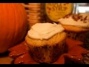 Maple Pecan Cupcakes: Cupcake Show #9