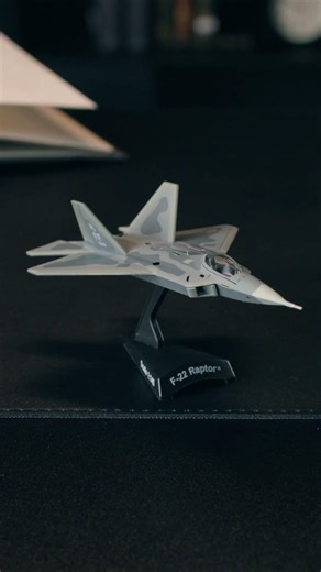 016 POSTAGE F22 9x16 15s v01 v1