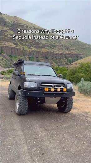 Sequoias vs 4 Runner #toyotasequoia #1stgensequoia