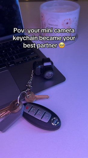 Pov: your mini retro camera keychain became your best partner 🥹 #keychaincamera #miniretrocamera #digitalcamera #minicamera #photographerlover #photography #viralproducts #vintagecamera #tiktokmademebuyit #itcame