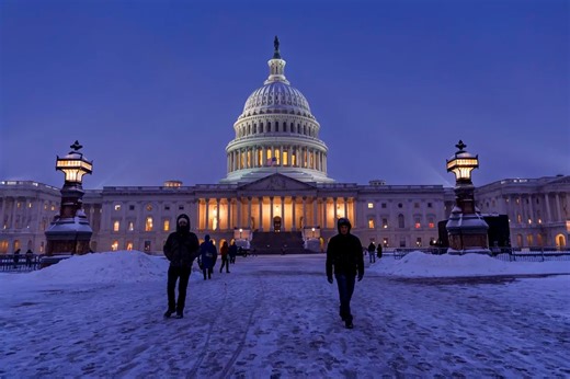 Snow prompts OPM to send federal workers home early during first week back in office