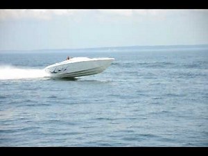 Baja 33 Outlaw fly by