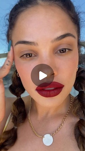 Andrea Brooks on Instagram: "One of my favorite makeup looks right now, especially on vacation! 🌴Natural, glowy face, and a red lip. Always a win in my book 🥰💋 Products used: ✔️2:00 Honey Quick Conceal Caffeine Concealer ✔️Boss Moves 4n1 Minute Finish Face Palette ✔️Golden Glow Skin Glow Highlighting Serum ✔️Bawse Lady • • • #redlips #naturalmakeup #glowymakeup #tropicalvibes #vacation #sp"