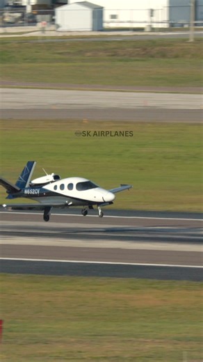 770K views · 16K reactions | Cirrus G2+ Vision Jet | N652CV | Landing at Tampa Airport #planespotting #privatejet #BusinessJet #bizjet #cirrus #cirrusaircraft | SK Airplanes | Facebook