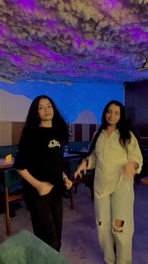 Dancing at Cafe The Vibe with LvDanz