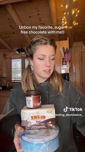 Unboxing CHOCZERO: Delicious Sugar-Free Treats
