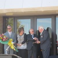 Pepsi MidAmerica dedicates building to longtime employee