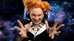 5 Biggest Theories For Doctor Who Season 14's "The One Who Waits" Mystery