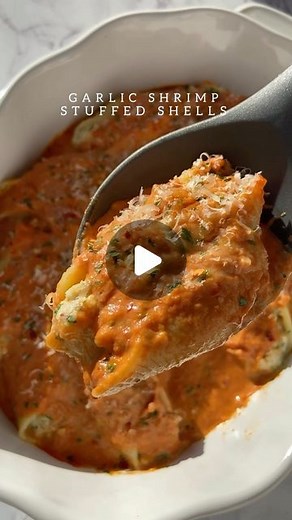 Sheila Williams on Instagram: "Stuffed Shells✨ perfect meal for Sunday dinner or any occasion! You can swap the shrimp for chicken if you’re allergic or skip for a Vegetarian meal. There’s so much flavor from the garlic & sundried tomatoes. Tag me if you make! I love to see it🫶🏼 Recipe for 12-15 fully stuffed shells: •boil jumbo pasta shells al dente •sauté 15-20 shrimp with 1tbsp butter & 1tbsp garlic •remove shrimp from skillet •add in 1tbsp sun-dried tomato oil, 3/4 jar of garlic marinara, 
