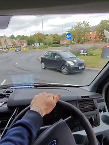 8.6K views · 99 reactions | “Always expect the unexpected !” Love how calmly the driver is directing them 殺 | Sheena Ahmed | Facebook