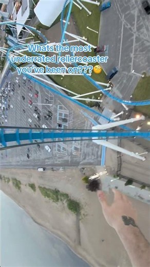 let me know your thoughts!?👀 (All 📸 shot by Stickr Media.) #rollercoaster #pov
