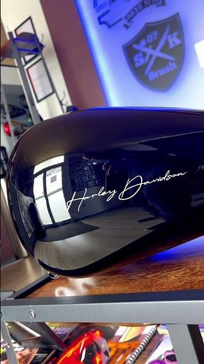 Pinstriping Lettering Harley Davidson Tank