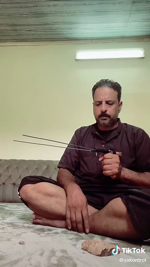 How to Use a Slingshot: Step-by-Step Demonstration