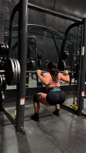 Chelsea Fell | 🌐IFBB WELLNESS PRO on Instagram: "Served legs on Valentines Day. Plates stayed loaded. 😉 Training clips: -Squats -Smith Bulgarians -Hip Thrusts (Banded) -Smith Frogs -Abductors -Ham Curls (not captured) Also not pictured: STRETCHING pre/post training paired with 35mins cardio. If you aren’t stretching before/after training, you probably should start now!☝️ #legday #training #ifbbpro #wellness #valentines"