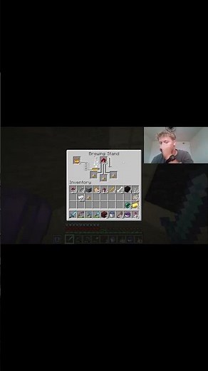 First time ever making potions in Minecraft Survival! 🧪