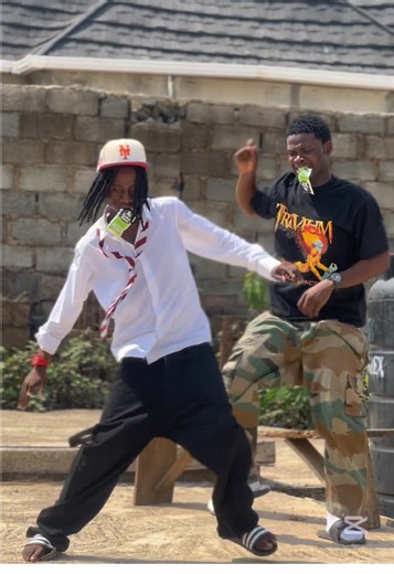 @𝐁𝐈𝐆𝐋𝐄𝐄𓃶✨ gbemidebeeeee🔥🔥🔥 @🥷Dj Damlex Soundit🥷 #ayoola_dance #tik_tok #viral_video