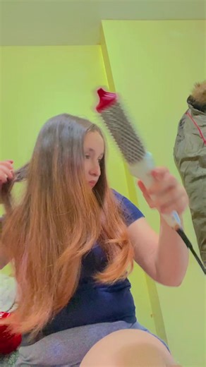 💓💓🇭🇳Eli (@moreno.yisel)’s videos with Elegant - Bonoy HR