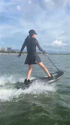 RUSH WAVE ,Water surfing is so cool#rushwave #Surfing #surfboard #electricsurfboard