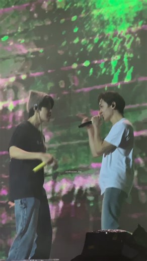 kia \⁷ on Instagram: "one of my most favorite fancams EVER!! 🤪 🎥 Follow to Bulacan 240113 #seventeen #세븐틴 #carat #부석순 #seventeen #followtoseoul #svt #carat #seventeenfollowtour #svt_tour_follow #followtobulacan #followtour #svtcarat #원우 #전원우 #wonwoo #jeonwonwoo #버논 #최한솔 #vernon #chwehansol"