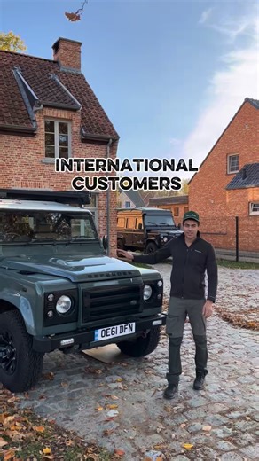 Overview of one of our projects from a couple of weeks back were we did the Overland drawer and a set of chassis mounted storage boxes. The chassis boxes are the ones designed for the 90 Defender. Since the customer had the original side steps installed we could not fit the boxes designed for the 110. Nonetheless, having both of these mounted, the customer gained some super handy additional organisation options. 👌 #landrover #defender #overlanddefender #defender110 #overland #overlandstorage #o