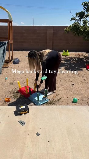 2.4K views · 23 reactions | Back yard cleaning 粒 #cleaningtiktok #fypviralシ #cleantok #cleaninghacks #pregnantlife #cleaningmotivation #cleaning | Izzmailin | Facebook