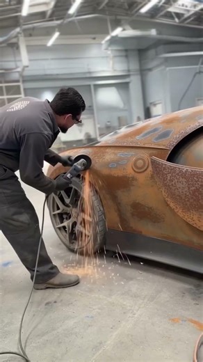 Restoration of an old rusty Bugatti Chiron#bugatti #restoration #mechanic