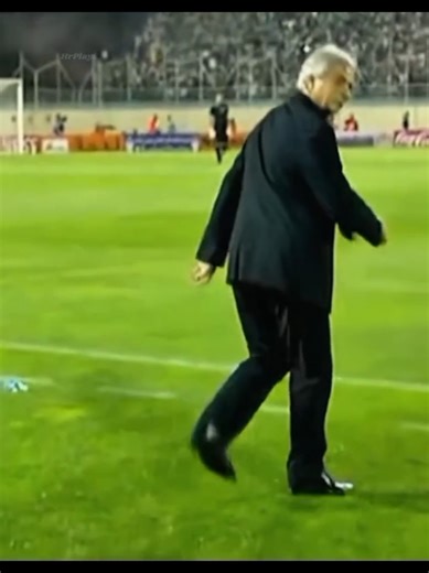 Master Football Manager Skills to Control the Ball