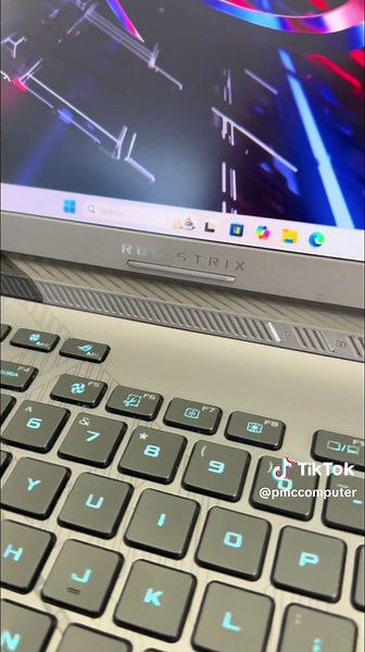 ASUS ROG STRIX G16 G614JIR: តម្លៃ ១៥០០ ដុល្លារ