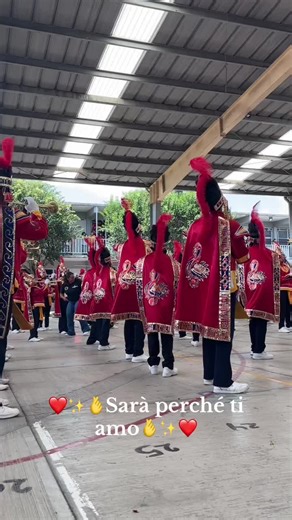 Sarà perché ti amo: Fuego Azteca Marching Band Performance