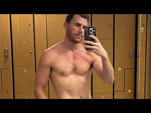 My first gay experience story